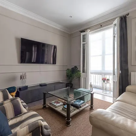 Aston - Amplio Y Centrico Apartment