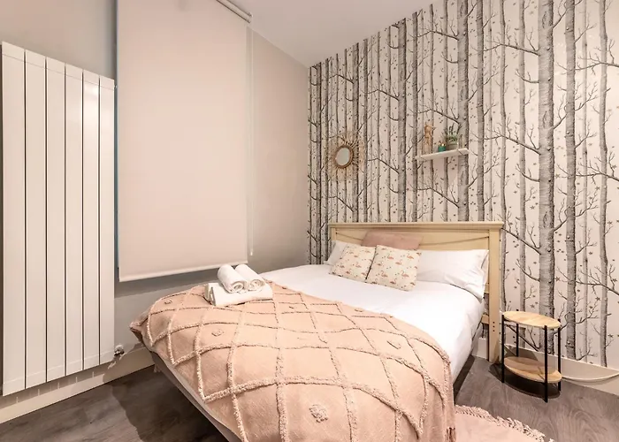 Aston - Amplio Y Centrico Lejlighed *